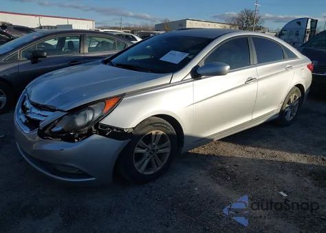 2013 Hyundai Sonata Gls z USA, uszkodzony, nr VIN 5NPEB4ACXDH682085